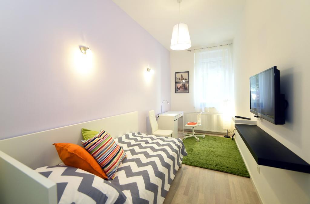 Cosy Central Apartment Загреб Екстериор снимка