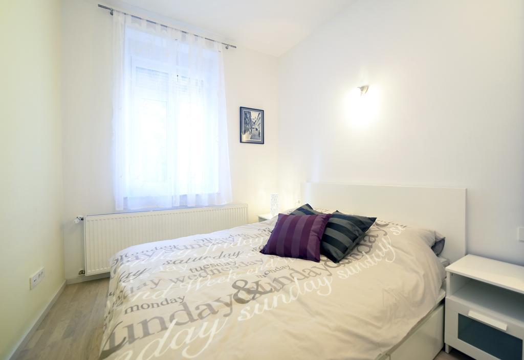Cosy Central Apartment Загреб Екстериор снимка